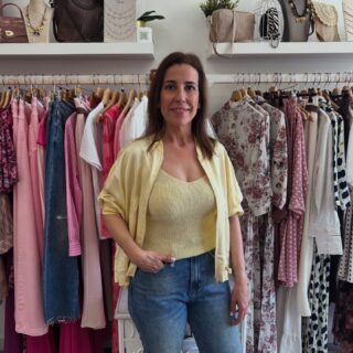 Los tops de lurex que han llegado nuevos no pueden ser más ideales para esta primavera 😍😍 

Mezclados con raso, con chaqueta a juego o solos 😎 como más te guste. Seis colores disponibles. Cuéntame cuál es tu favorito 

#primavera #ootd #streetstyle #fashion #shoponline