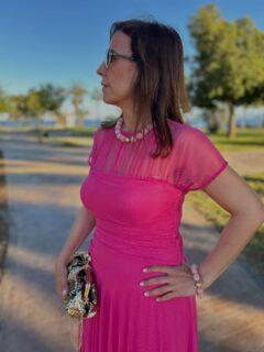 Este vestido 😍😍 ideal para esa ocasión especial 🤩🤩 tejido de tull, fruncido y falda con vuelo. Me parece súper bonito y elegante para un evento. 🤩

Dime qué te parece 👇👇 disponible en talla S,M y L. Pedidos en la web y por WhatsApp 683136140. 
#shoponline #invitadaperfecta #inspo #moda #stylemepretty