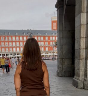 Semana superada 💪🏼y con escapada incluida 😎🤩 

Aunque es más larga la semana, que la escapada 😂😂 pero desconectar y cambiar un poco de aires, siempre viene bien.

Por fin he podido tomar algo en el mercado de San Miguel, que lo había visitado, pero nunca había podido comer allí de la gente que hay siempre.🤪 ¿ os ha pasado?

Pilas cargadas para empezar otra nueva semana que seguro vendrá con buenos momentos 🤩💃🏻 y muchoooo muchooooo trabajo 😂😂 (spoiler: novedades)!!

 ¿ como ha sido vuestra semana? Espero que buenísima!!! 👇👇 te leoooo #recap #Weekly #moments #semana #myweek