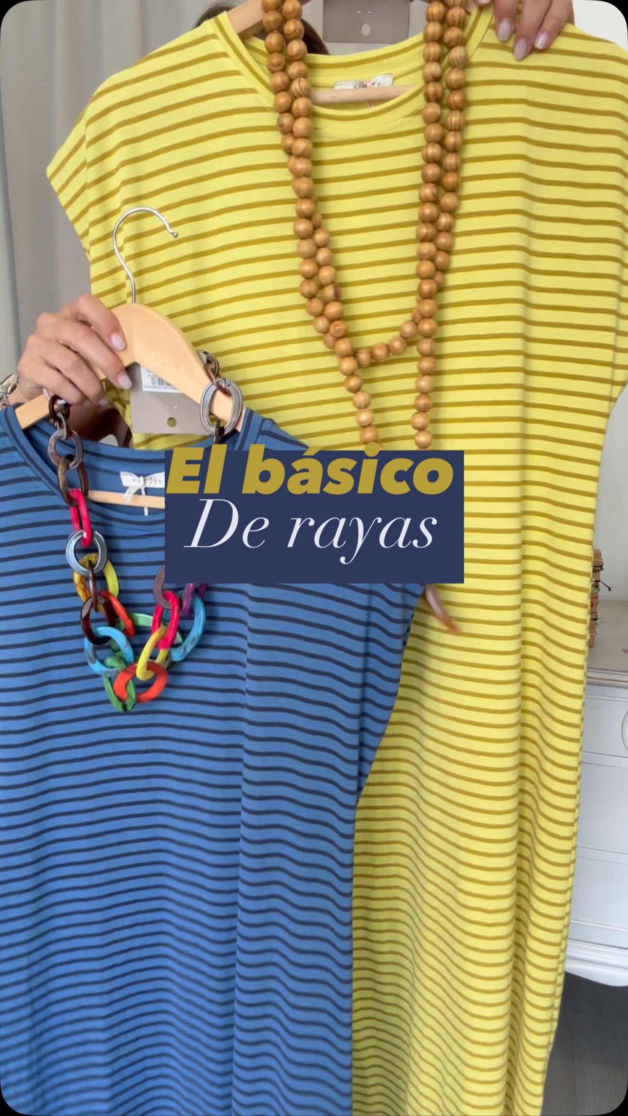 Un básico que vuelve pero está vez en rayas 😍😎 

Una tendencia que ha llegado este verano y se queda también en otoño 🍂🍂 este vestido largo me parece un fondo de armario para el día a día, que ahora mismo lo puedes llevar con sandalias y en unas semanas te lo pones con #sneakers y chaqueta de cuero que también viene pisando fuerte para el otoño 🤩

Mi favorito, el amarillo 🤪 las que me conocéis, ya lo habéis adivinado seguro 😅🤣 y a ti, ¿ cuál te gusta más?  Déjame tu comentario 👇👇 

#reel #shoponline #looks #tendencia