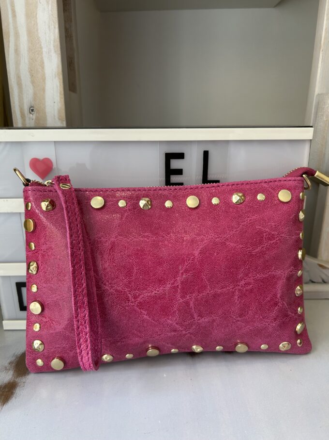 Cartera Tachas Fucsia