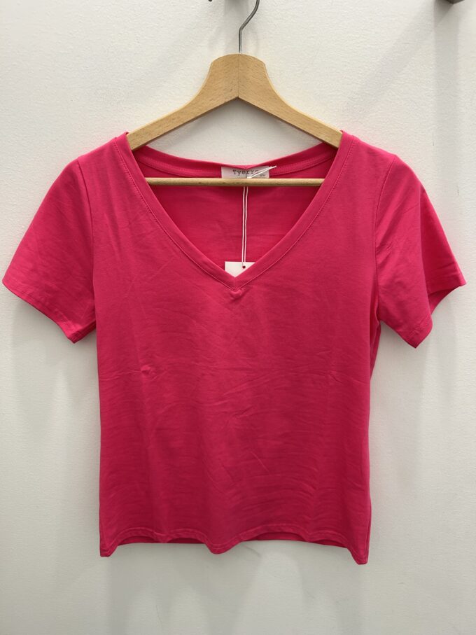 Camiseta Pico Fucsia