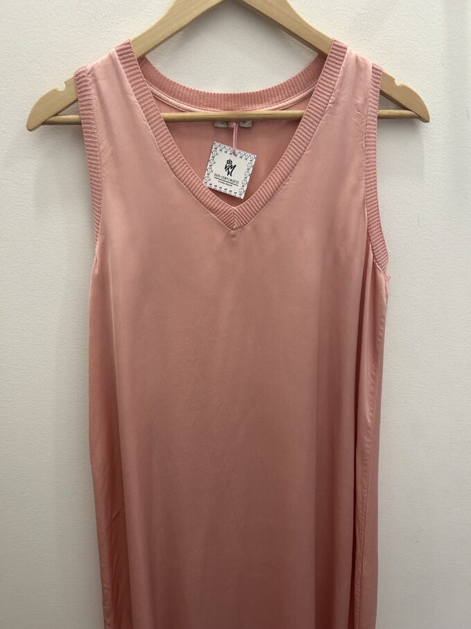 Vestido Cuello Pico Rosa