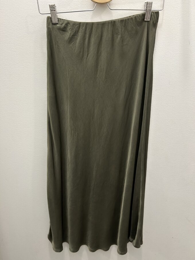 Falda Raso Verde