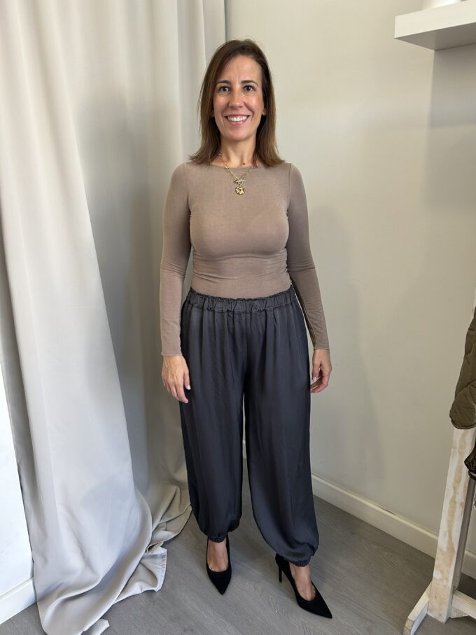 Pantalón Bombacho Gris