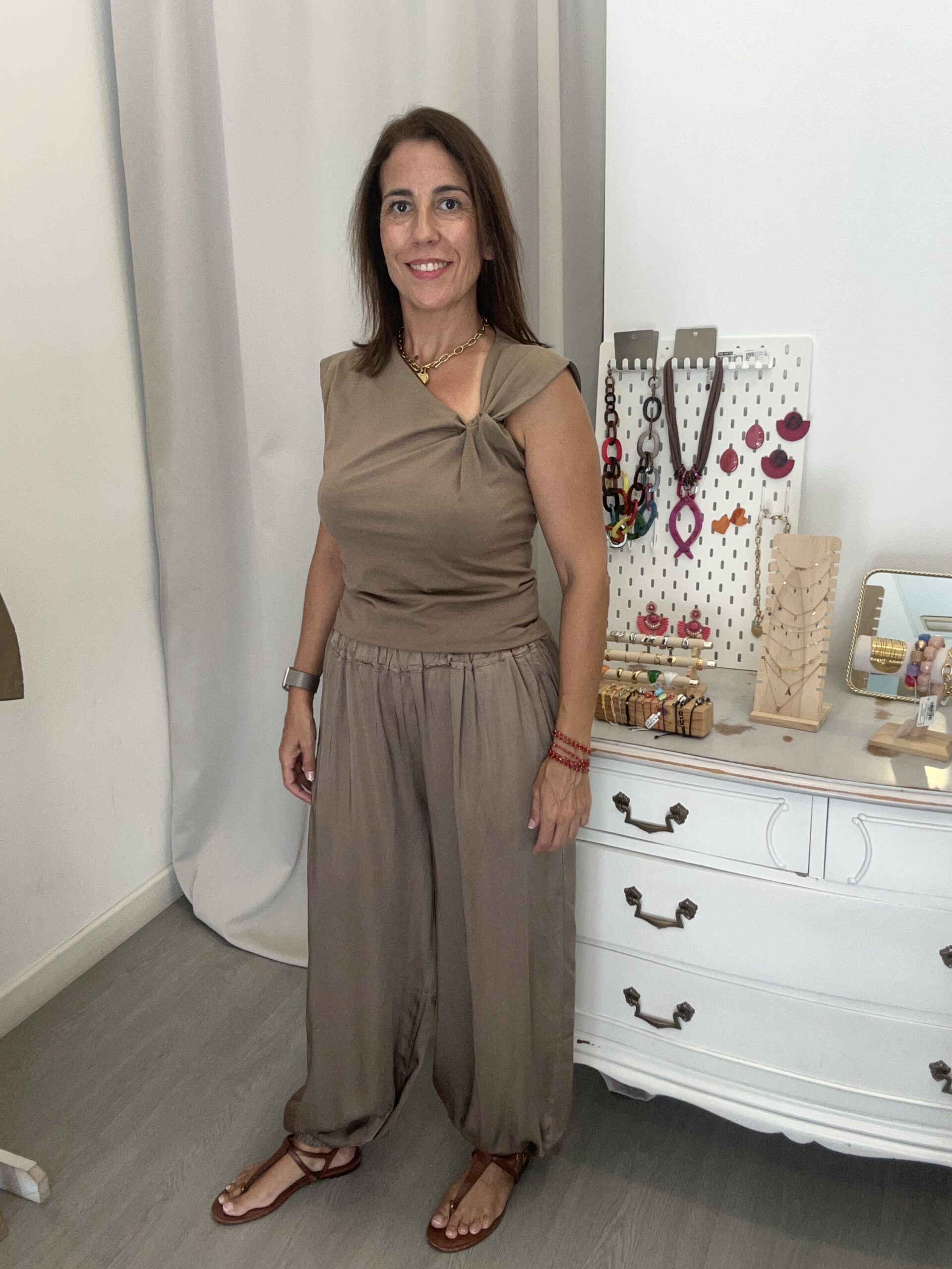 Pantalón Bombacho Raso Taupe